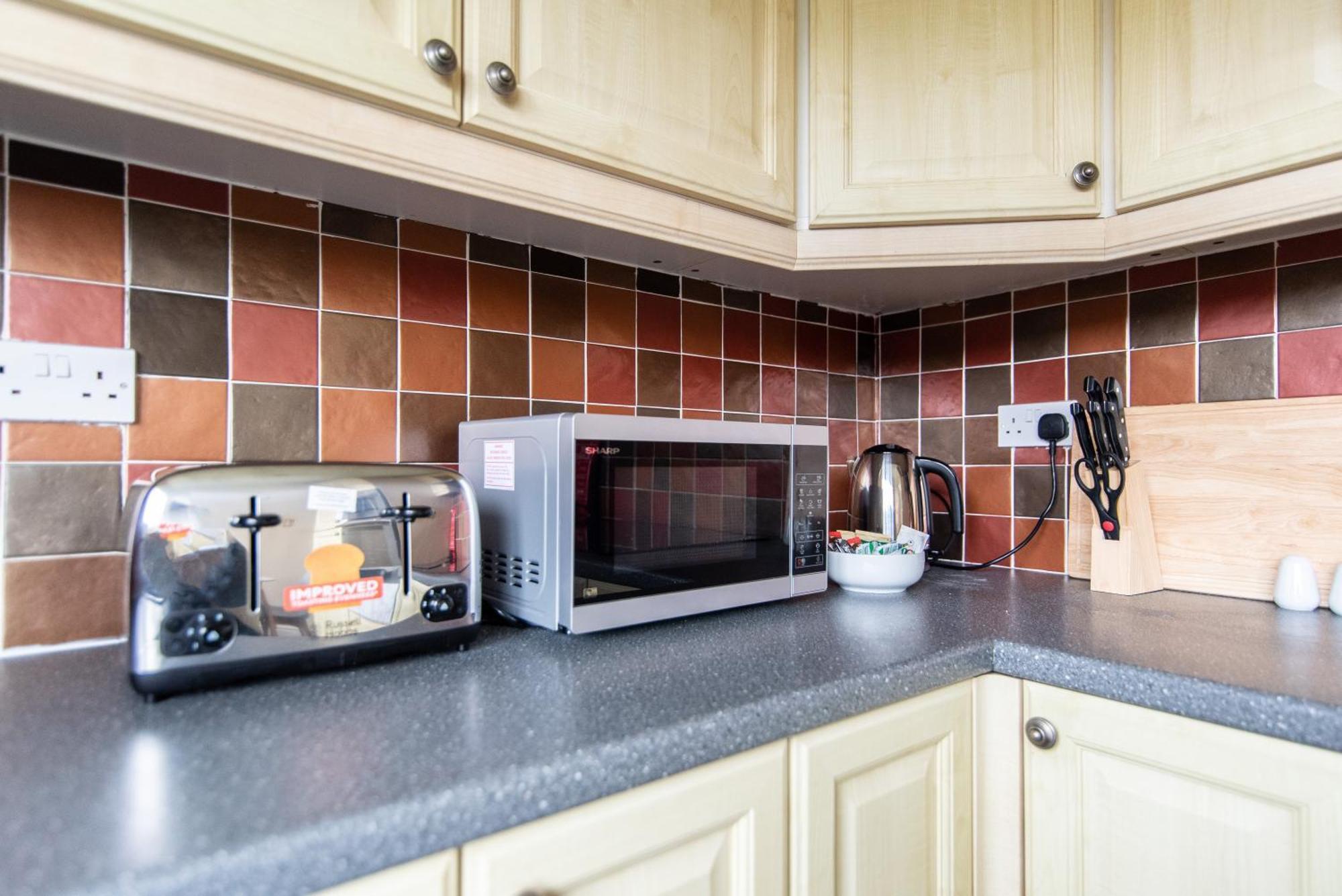3 Bed Apartment - Perfect For Contractors Near Liverpool Airport Hale  Luaran gambar